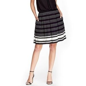 Max Studio Stripe Knit Pleated Skirt